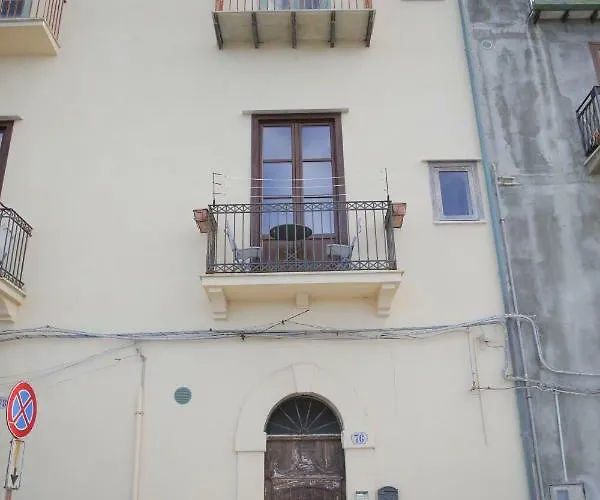 アパート Costabella